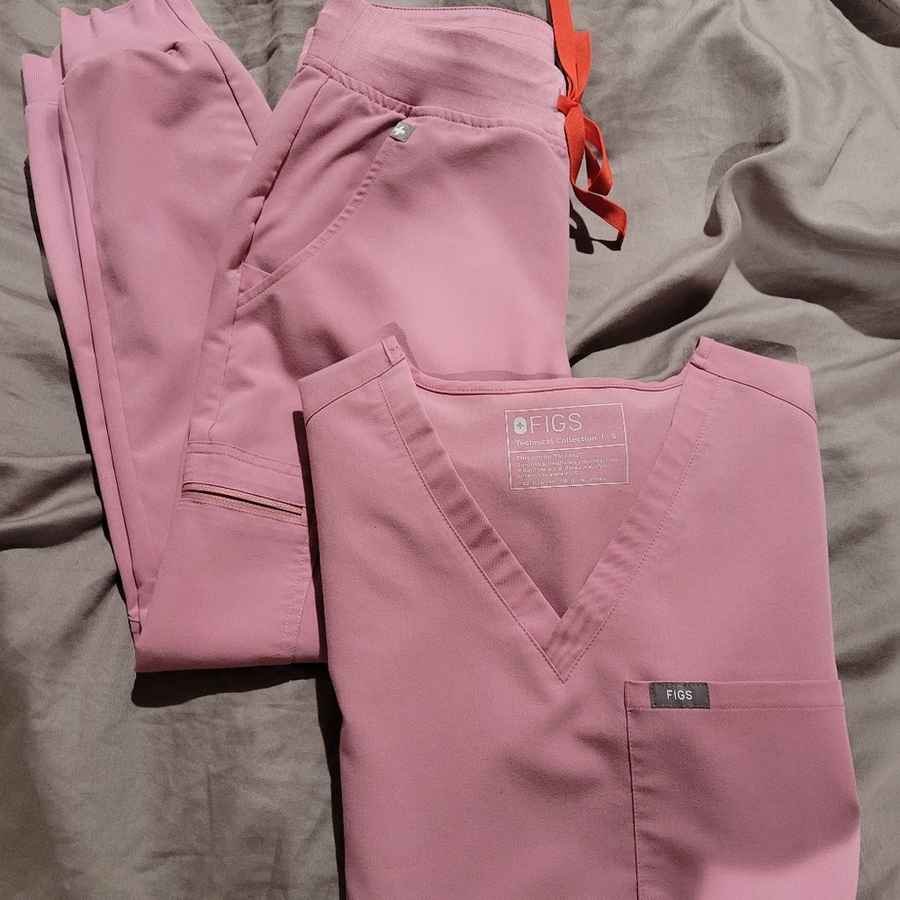 Figs scrub set